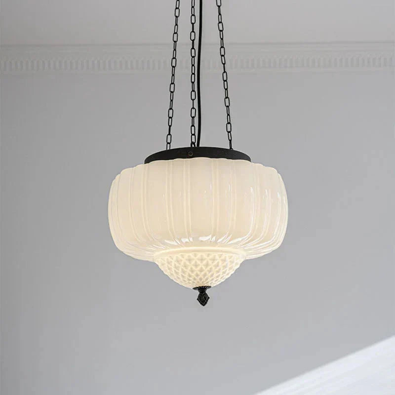 Weiße Minimalisten-Pendelleuchte – Zeitgemäße Deckenlampe