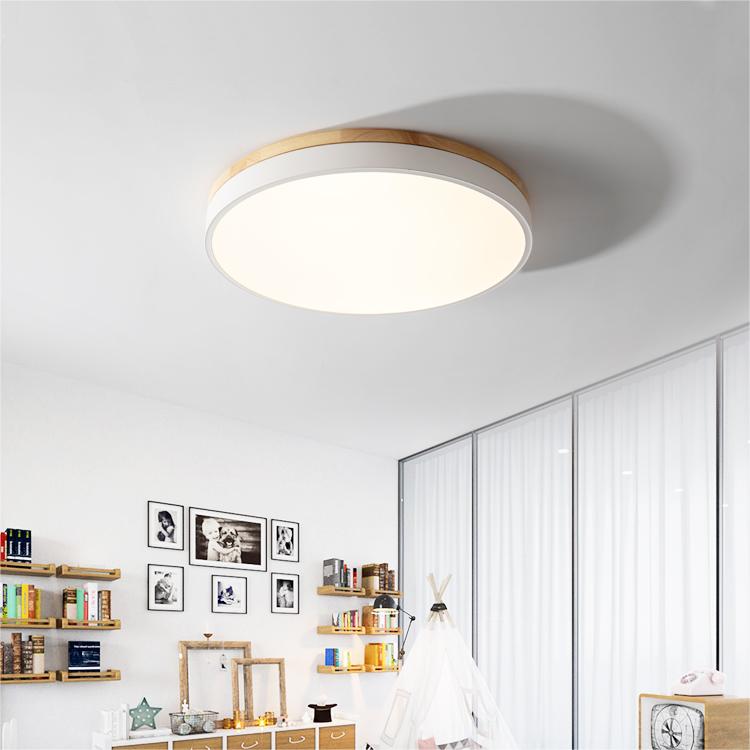Einbauleuchte mit LED – Moderne Deckenlampe aus Holz
