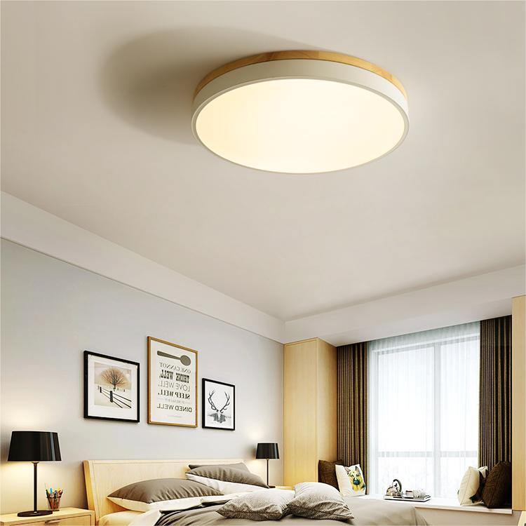 Einbauleuchte mit LED – Moderne Deckenlampe aus Holz