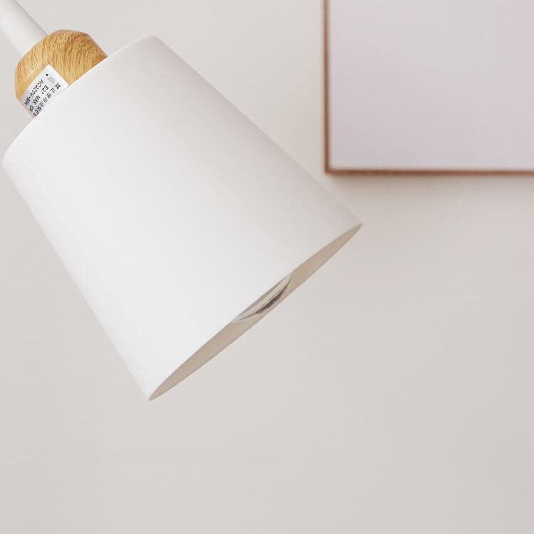 Stehleuchte Im Modernen Design Mit Eisenbasis und Verschiedenen Schirmen