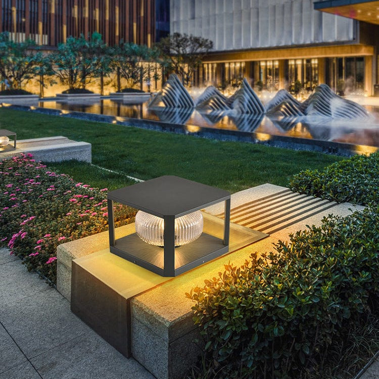 Moderne Solar-Säulenleuchte