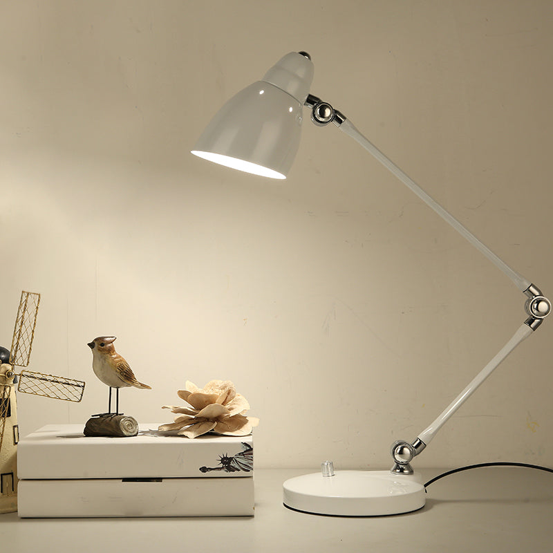 Metall-Tischlampe im Industrie-Style – Verstellbarer Arm & Glockenschirm