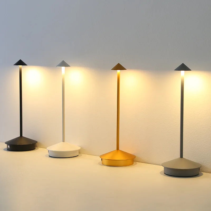 Dimmbare LED-Tischlampe Mit Berührungssensor – Komfortables Licht Auf Knopfdruck
