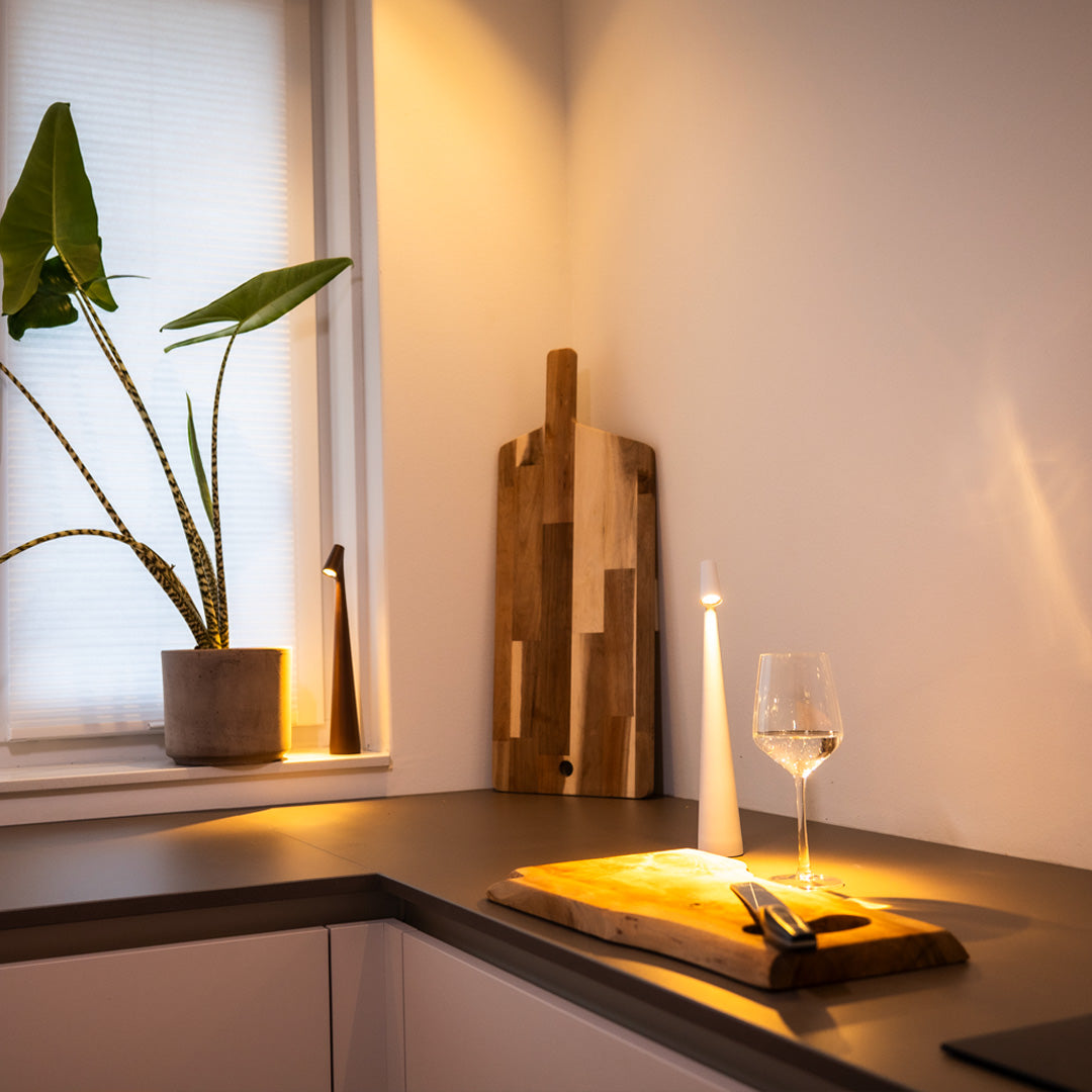Mobiler LED-Tischleuchte – Kabellos Mit Dimmerfunktion