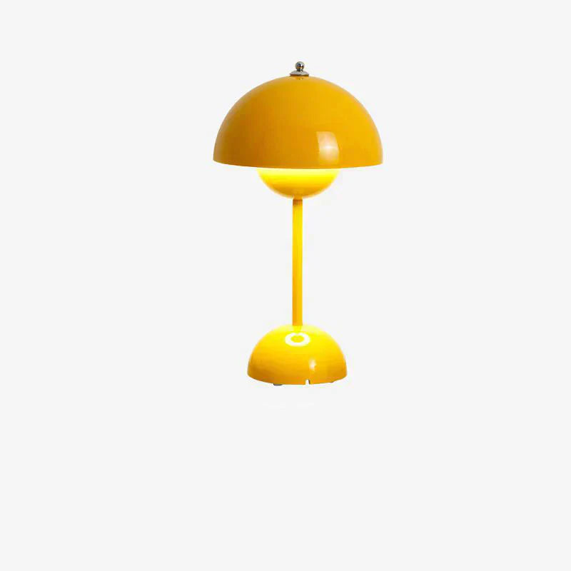 Stylische Metall-LED-Tischlampe Bud – 220V Stromversorgung