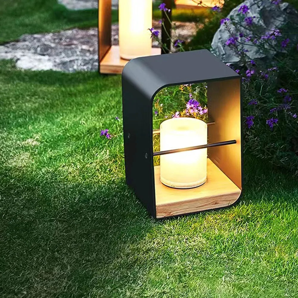 Energiesparende Metall-Stehlampe mit Solar-LED für Den Außenbereich