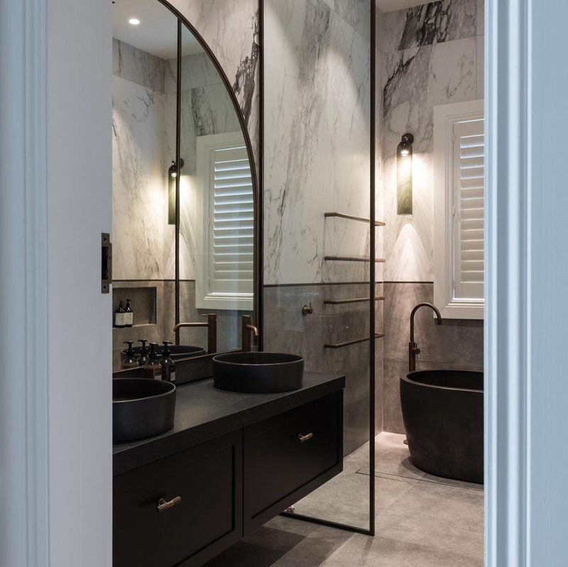 Moderne LED Wandlampe | Float Glide Vertikal Design