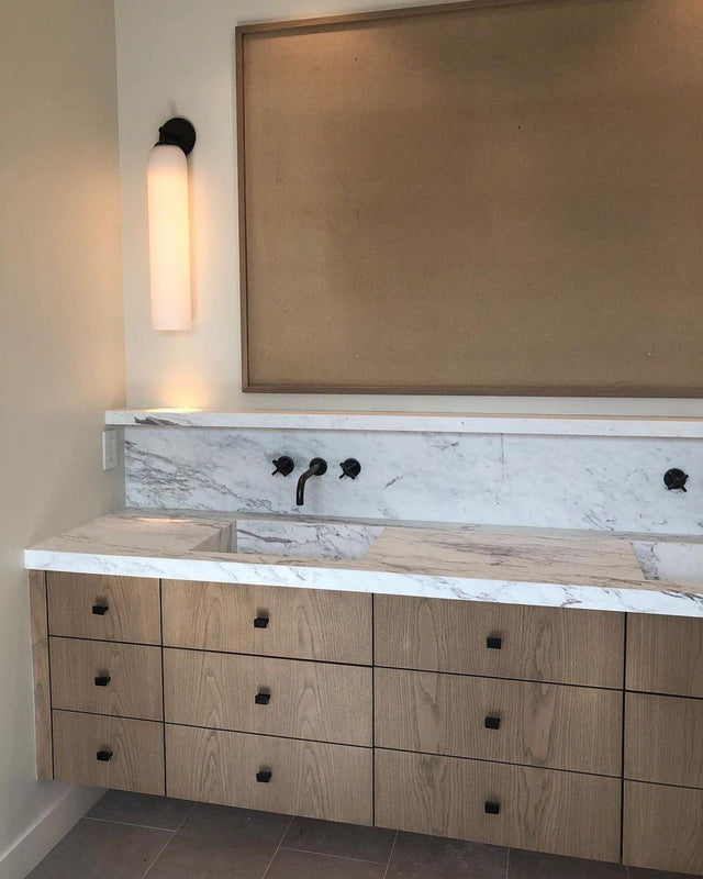 Moderne LED Wandlampe | Float Glide Vertikal Design