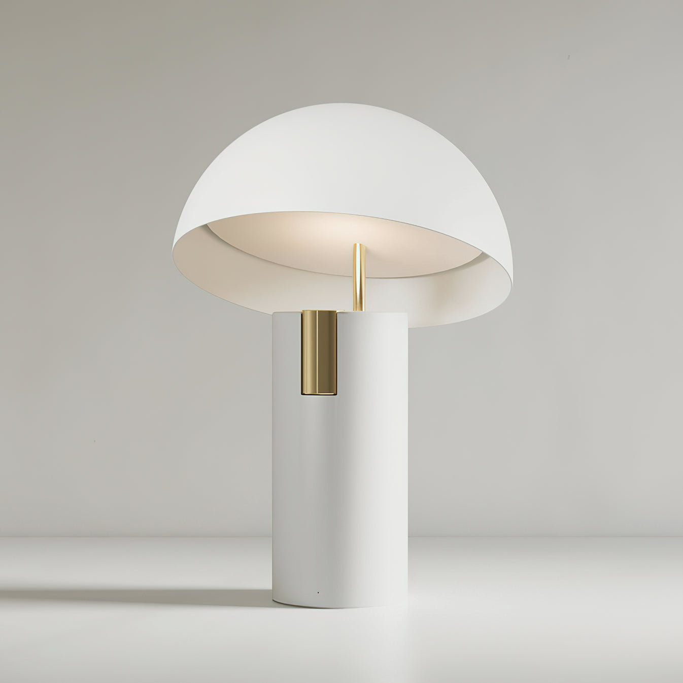 Tischlampe mit Geneigtem Schirm – Stilvolles Design