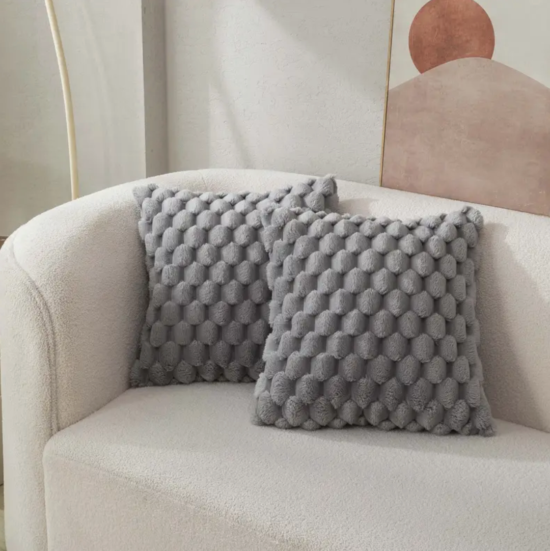 Flauschiges Kissen mit weichem Bezug – Perfekt für Sofa und Bett