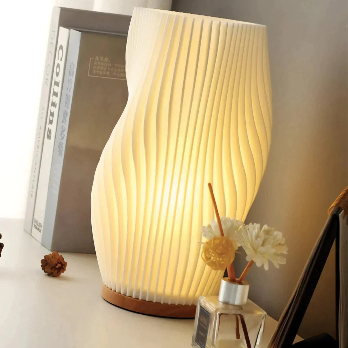 Elegante Designleuchte – Wavecrest Look Für Modernes Wohnen