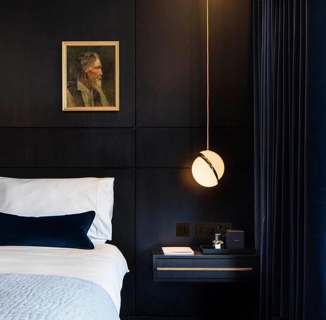 Pendelleuchte in Mondsichel-Form – Stilvolle Deckenleuchte