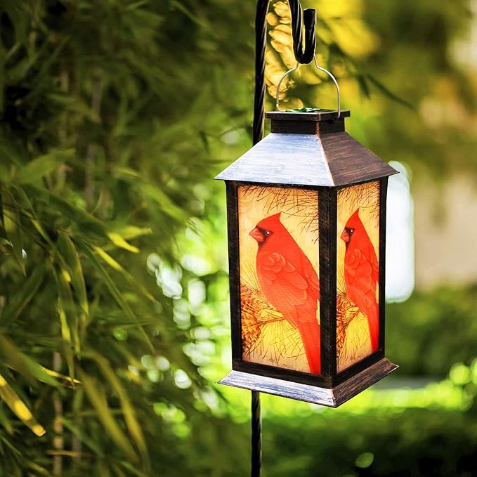 Laterne im Kardinal-Stil – Stimmungsvolle Lichtquelle