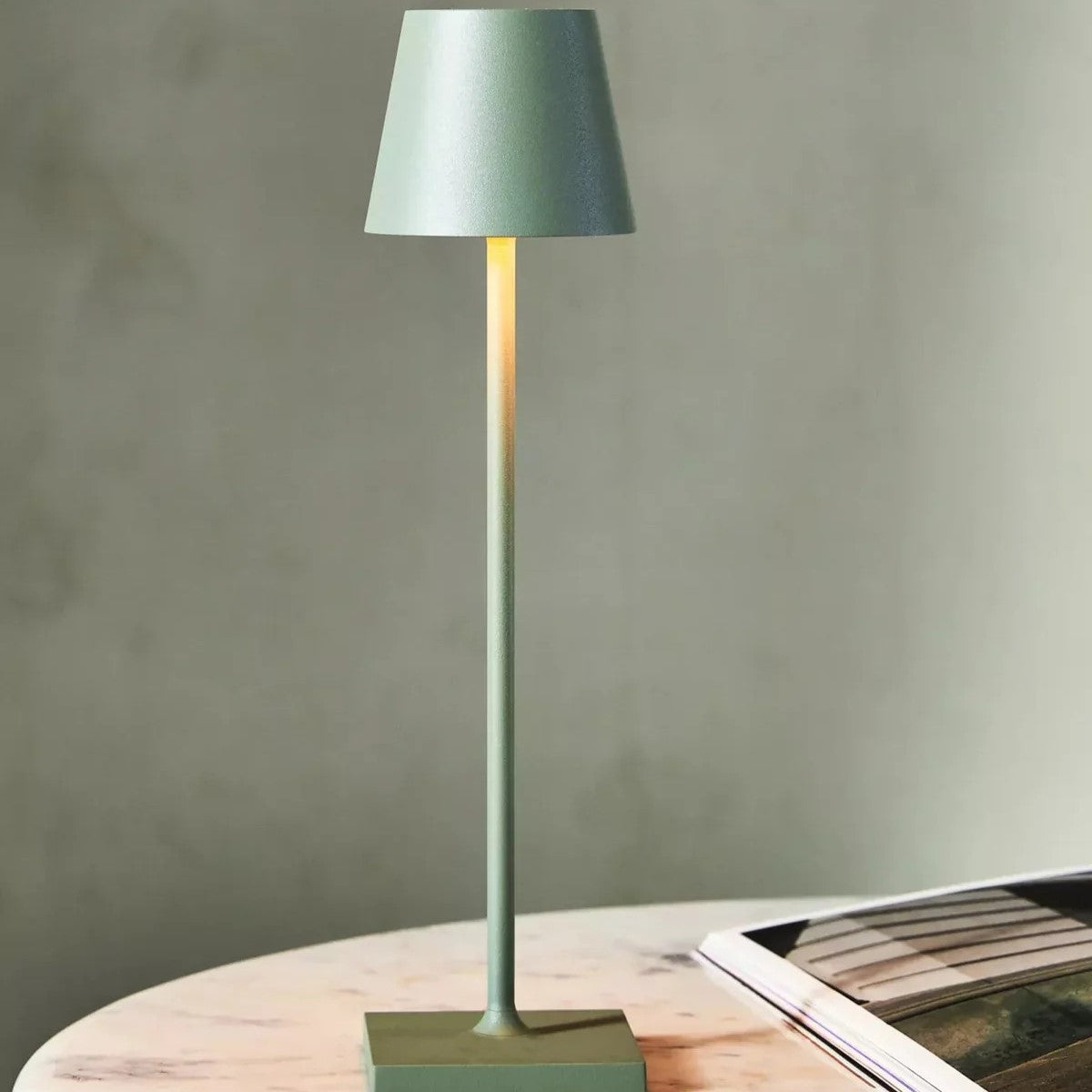 Touch-Gesteuerte LED-Lampe mit USB-C – Flexibles Licht und Einfache Bedienung