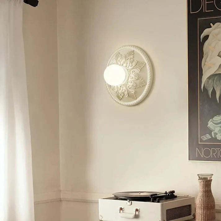 Kunstharz Wandleuchte in Milchkaffee-Ton