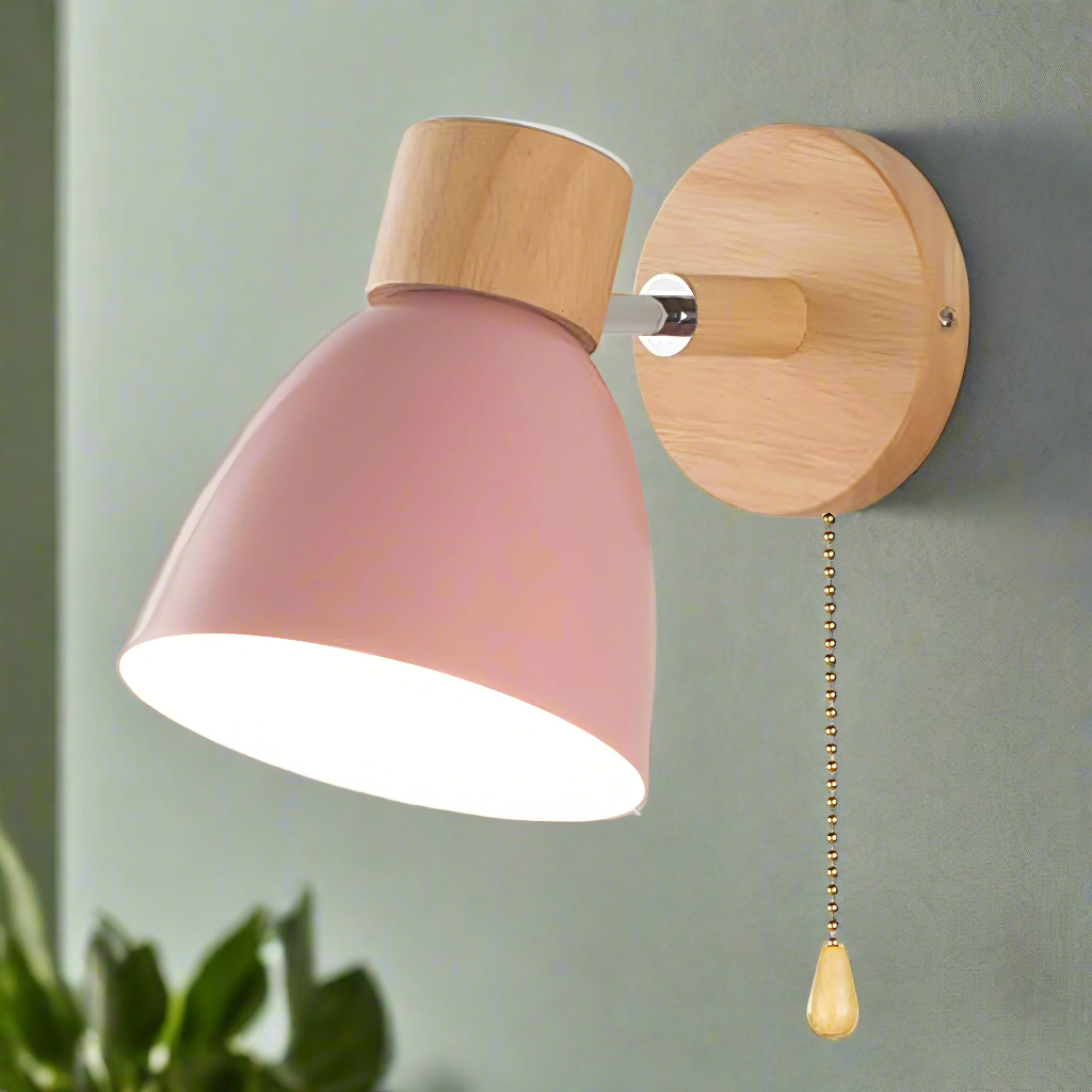 Nordic Design Wandlampe aus Holz mit Hängendem Schalter