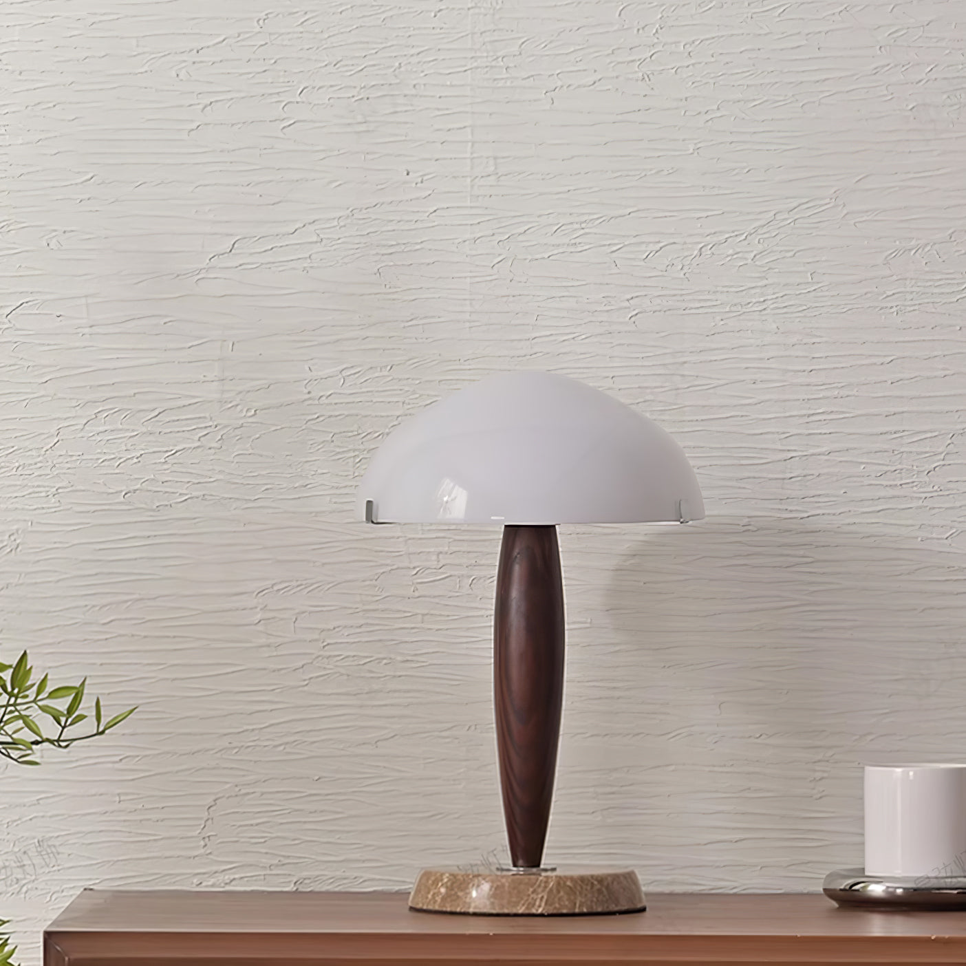 Minimalistische Nachttischlampe im Mid-Century Design