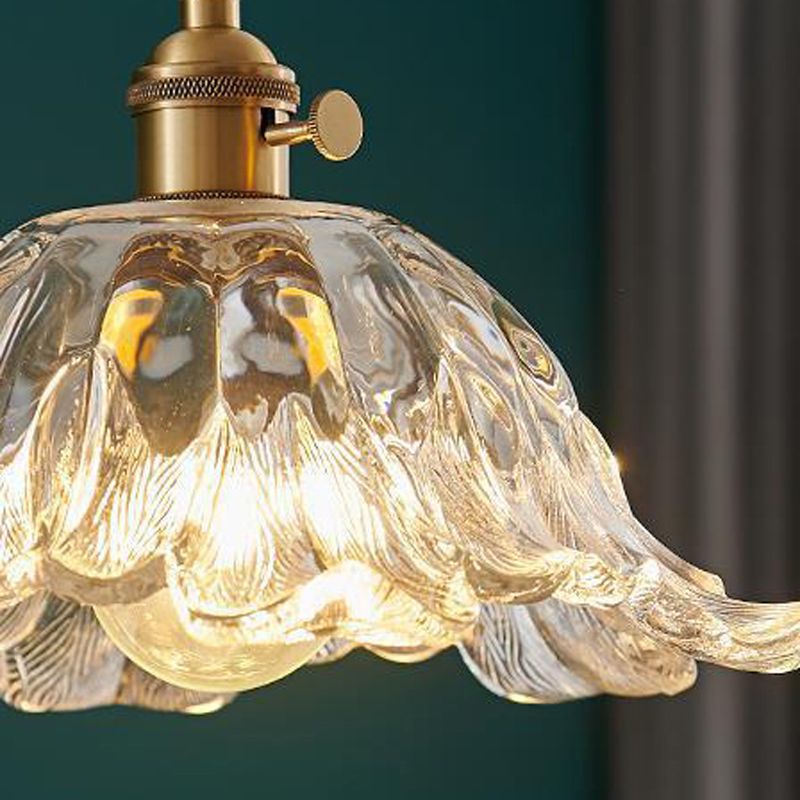 Glas-Pendelleuchte in Blumenform – Goldfarben