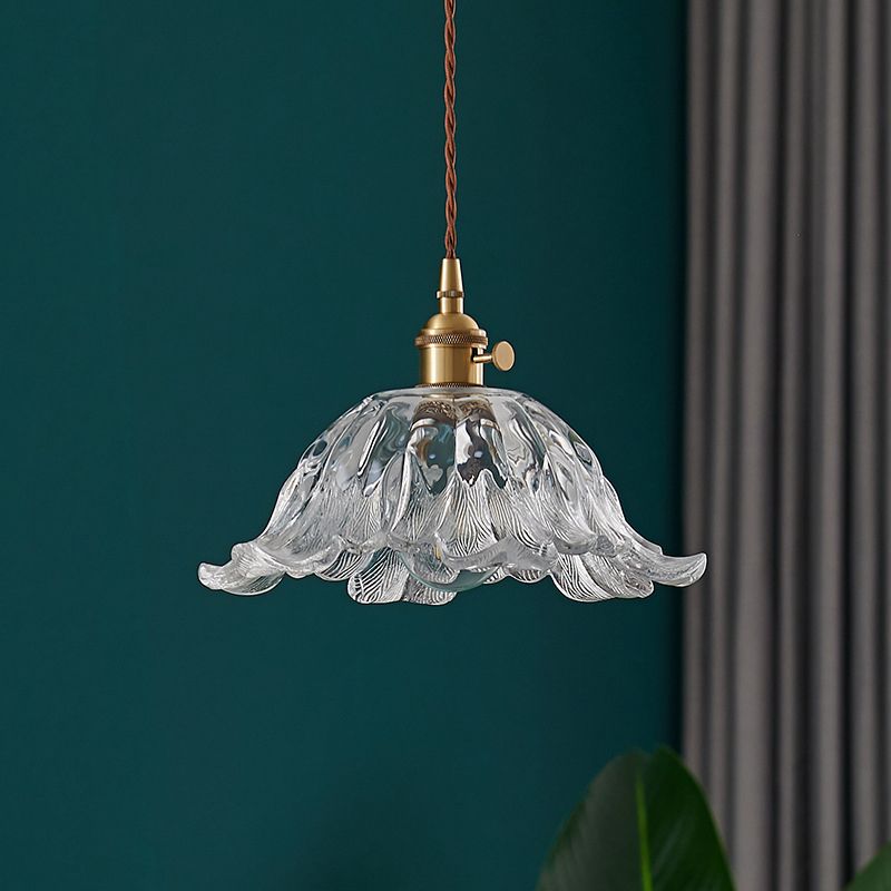 Glas-Pendelleuchte in Blumenform – Goldfarben