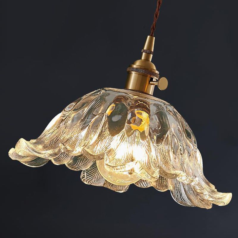 Glas-Pendelleuchte in Blumenform – Goldfarben