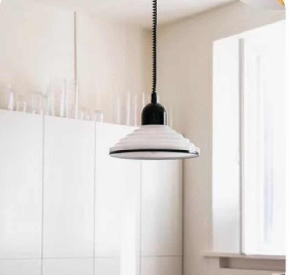 Pendelleuchte aus Glas in Creme – Französischer Stil