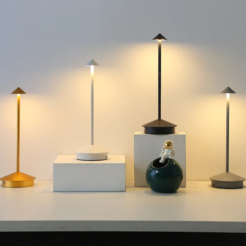 Dimmbare LED-Tischlampe Mit Berührungssensor – Komfortables Licht Auf Knopfdruck
