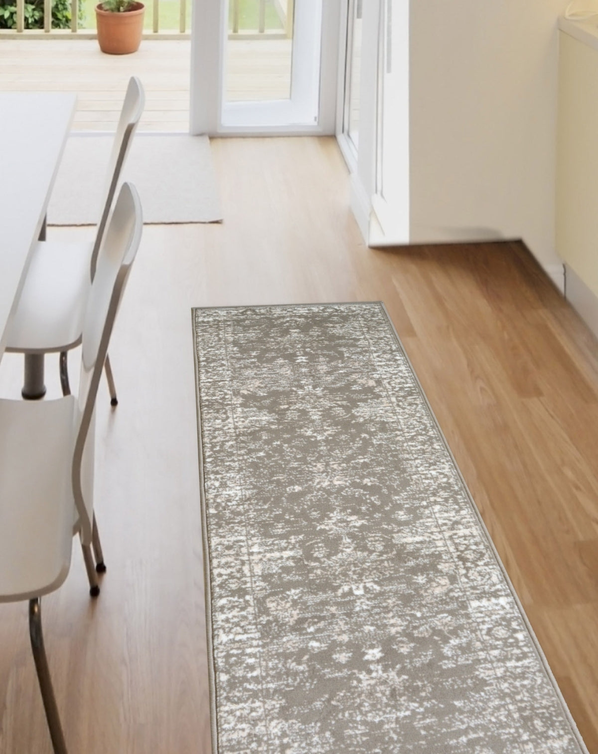Strapazierfähiger Teppich im traditionellen Stil – Moderne Farbgestaltung