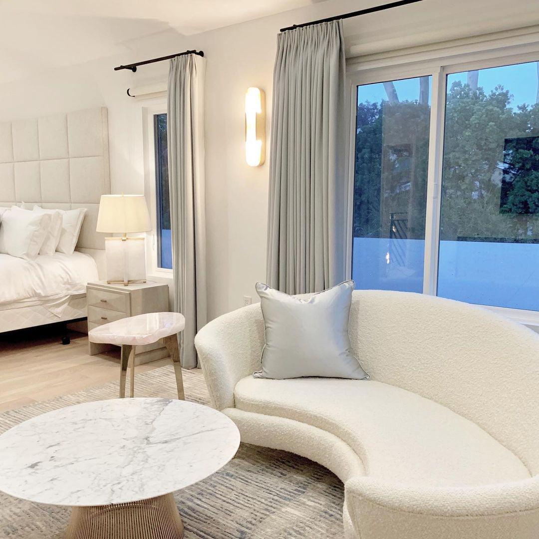 Langlebige Alabaster-Wandlampe Mit Modernem Look