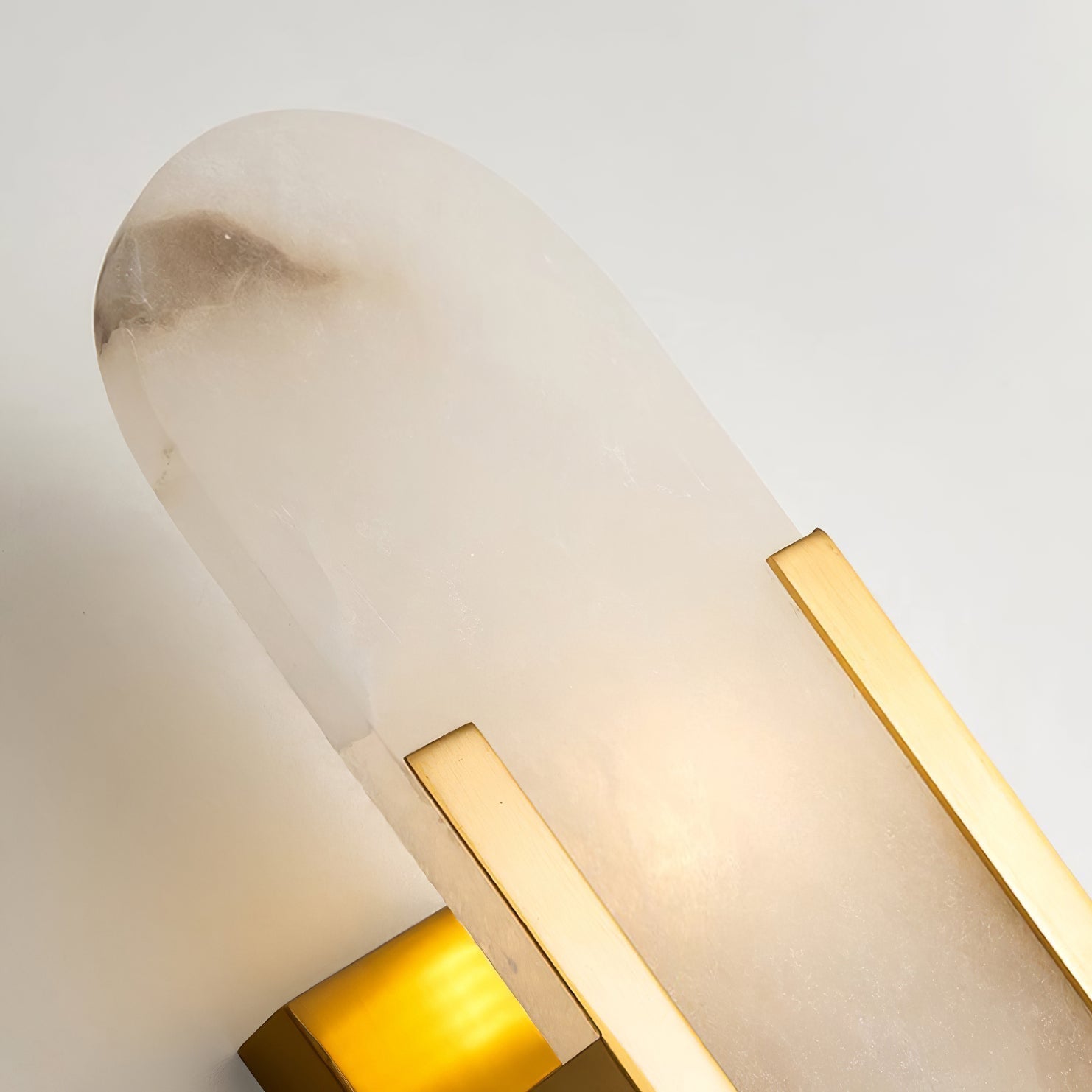 Langlebige Alabaster-Wandlampe Mit Modernem Look