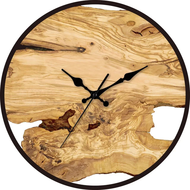 Moderne Wanduhr Mit Transparentem Ziffernblatt im Minimalistischen