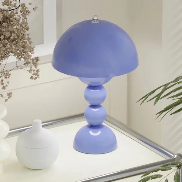 Helle Nordische Blütenknospenlampe