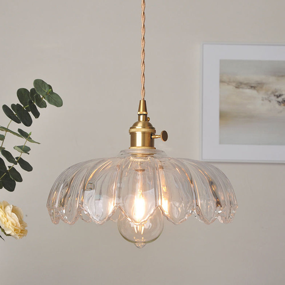 Retro-Pendelleuchte mit glasiertem Blumenmuster