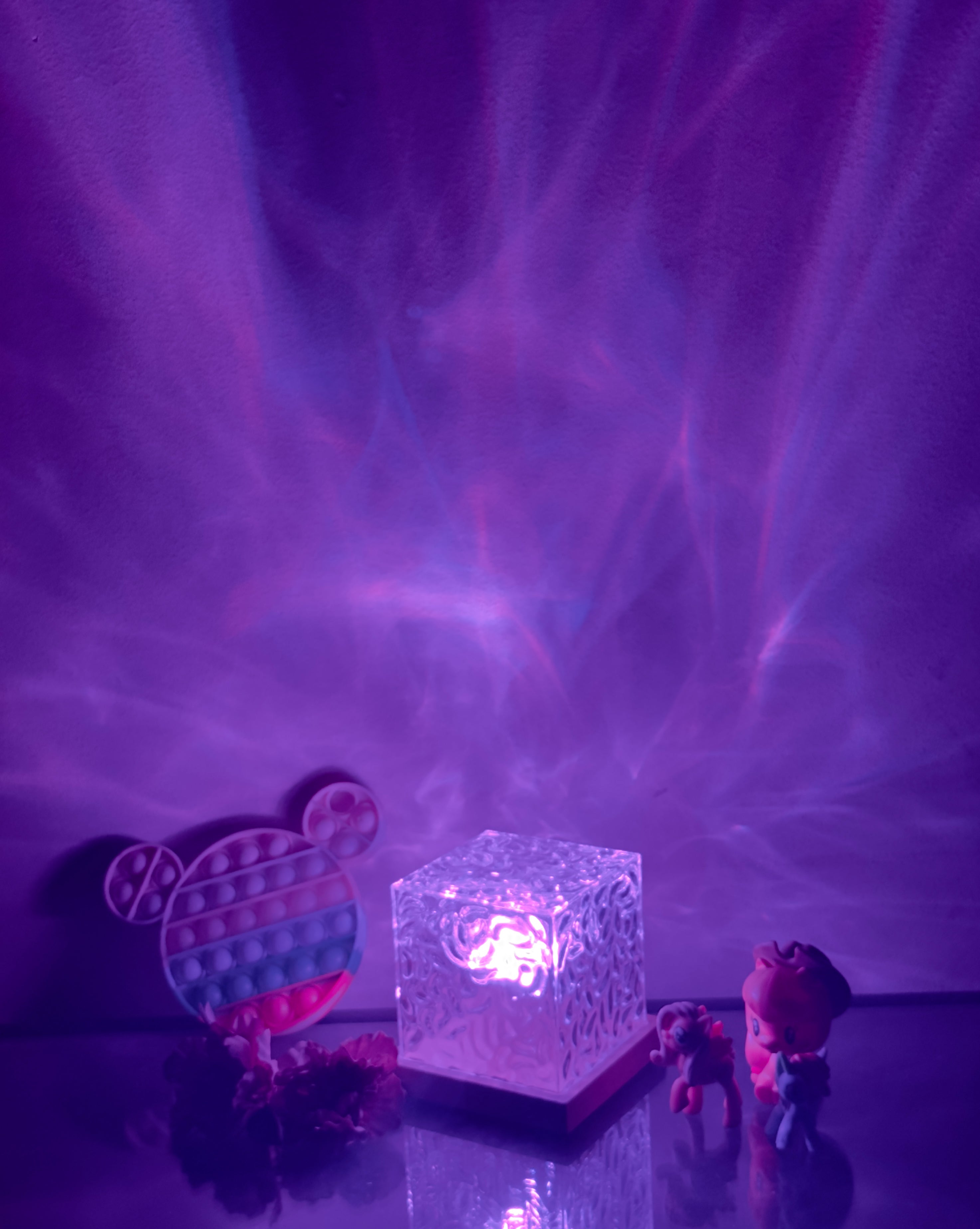 Stilvolle Tischleuchte Qrismora