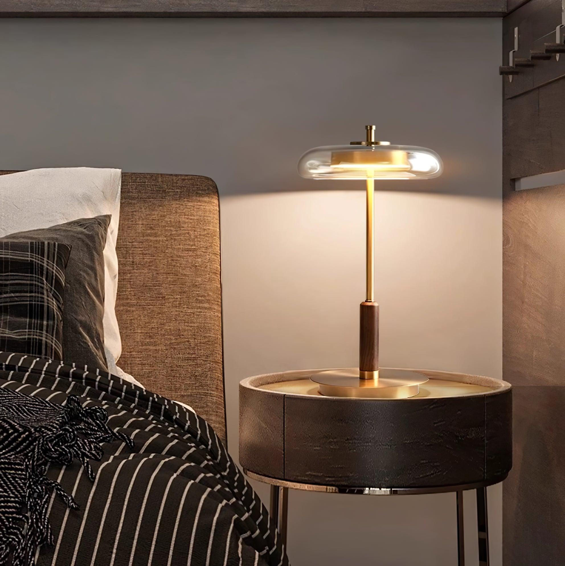 Schlanke Tischlampe aus Glas – Minimalistisch