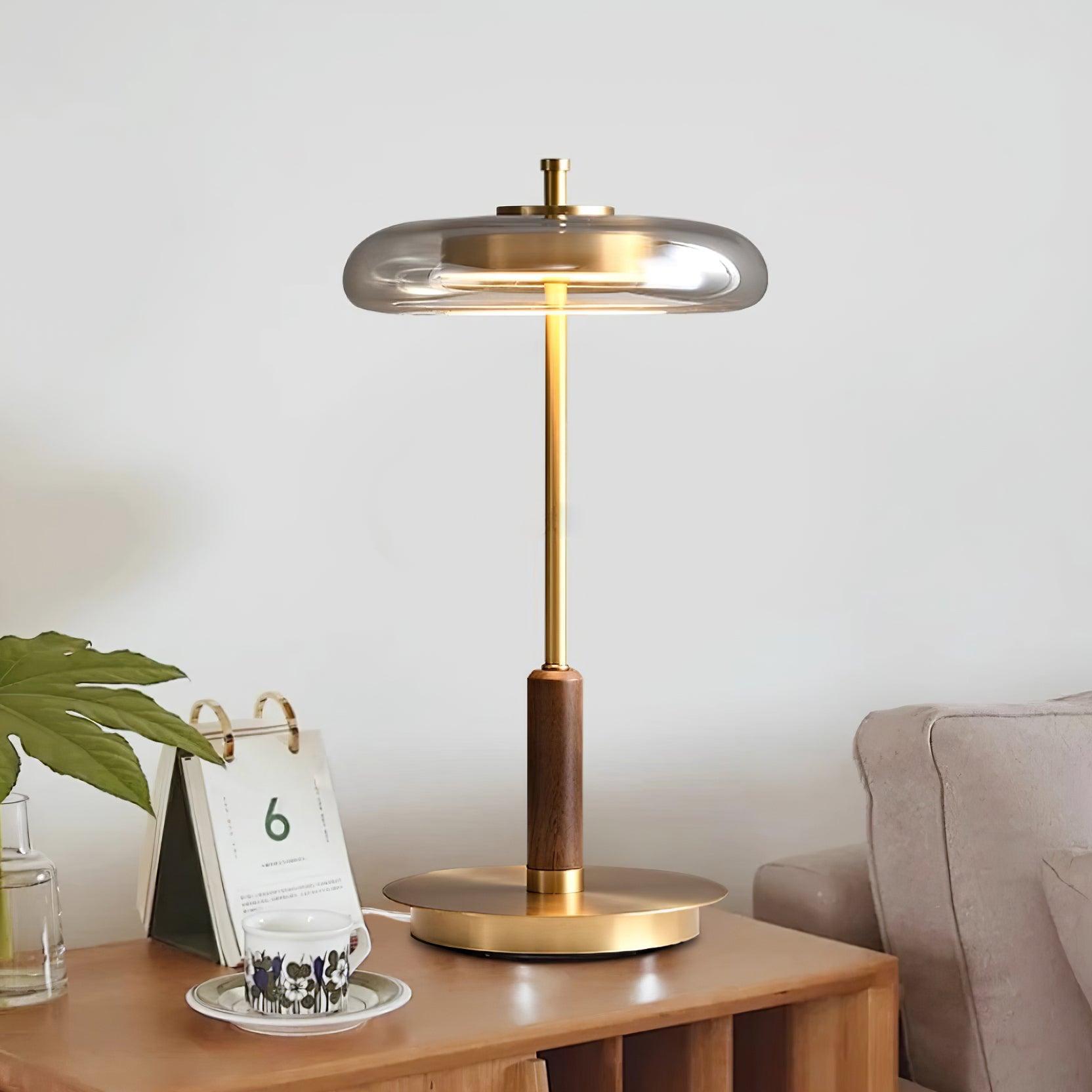 Schlanke Tischlampe aus Glas – Minimalistisch