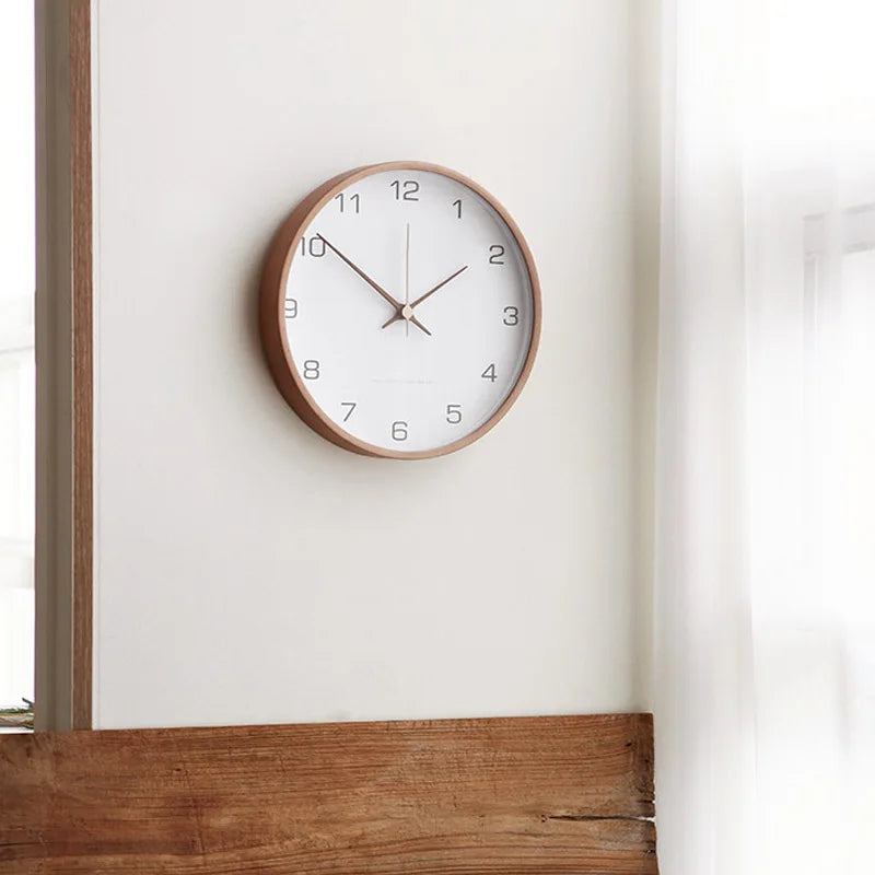 Zeitentrückung – Wanduhr aus Holz und Glas