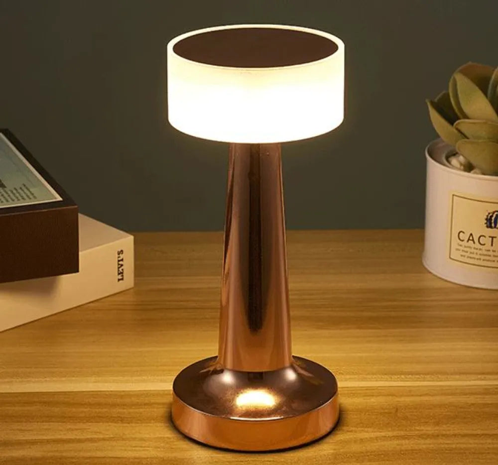 Vintage‑Touch Lampe Mit integrierter USB‑Ladung & Stufenlosem Dimmer – Retro