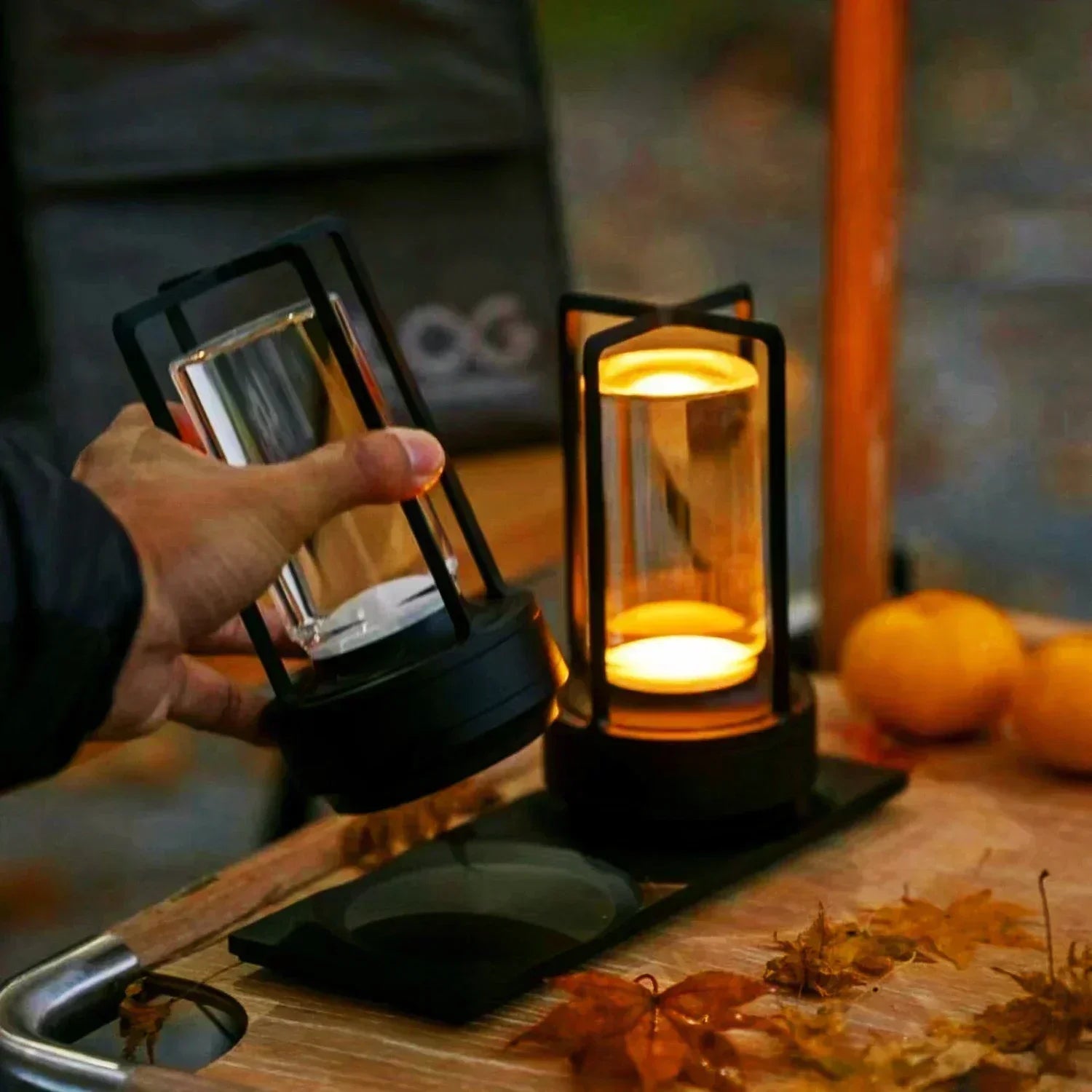 Wiederaufladbare LED-Laterne mit USB-Port – Vielseitige Lichtquelle für Haus und Garten