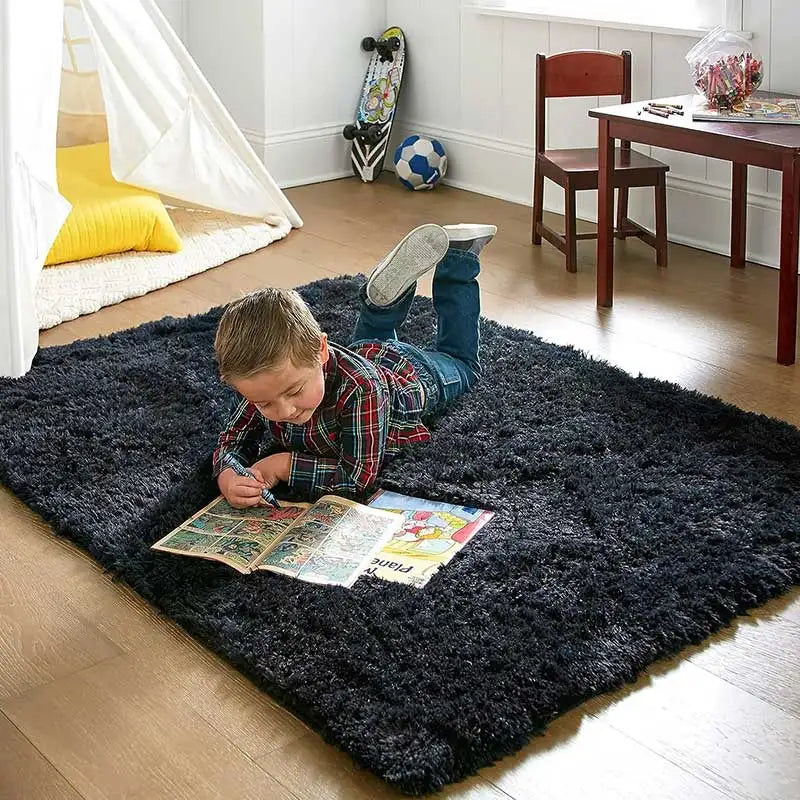 Fluffiger Rutschfester Teppich – Weiche Oberfläche