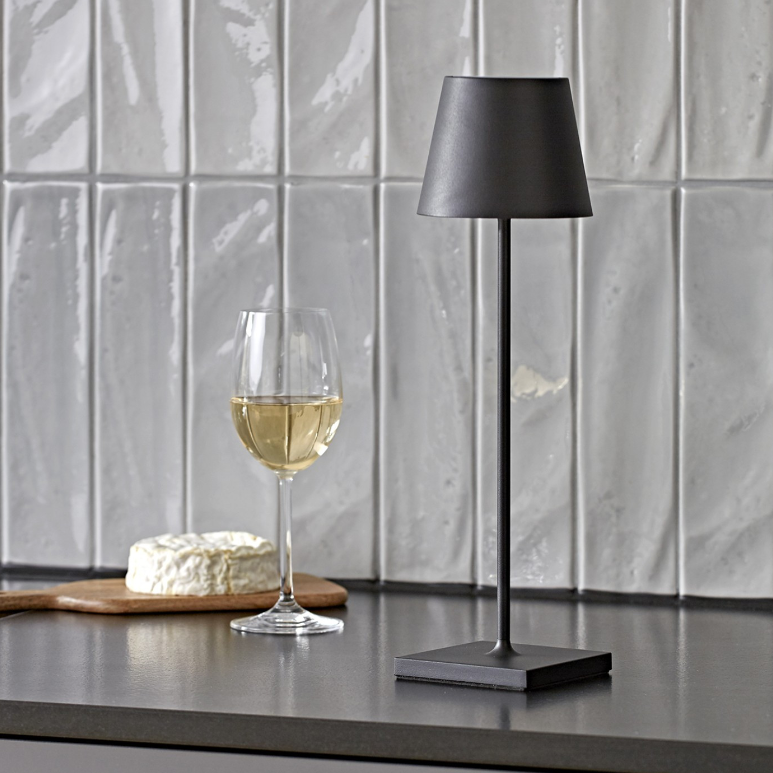 Touch-Gesteuerte LED-Lampe mit USB-C – Flexibles Licht und Einfache Bedienung