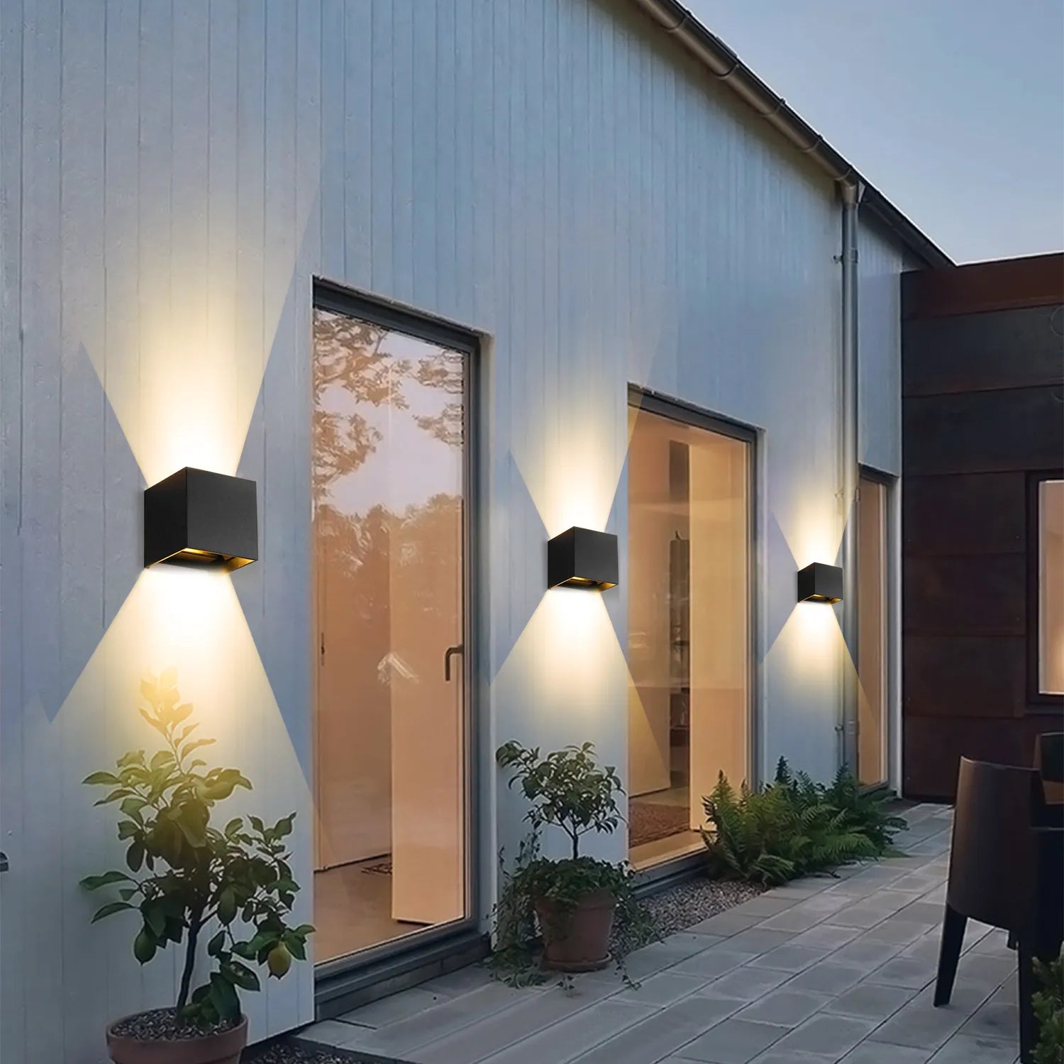 2x Kabellose LED-Wandlampen mit Dimmbarem Licht