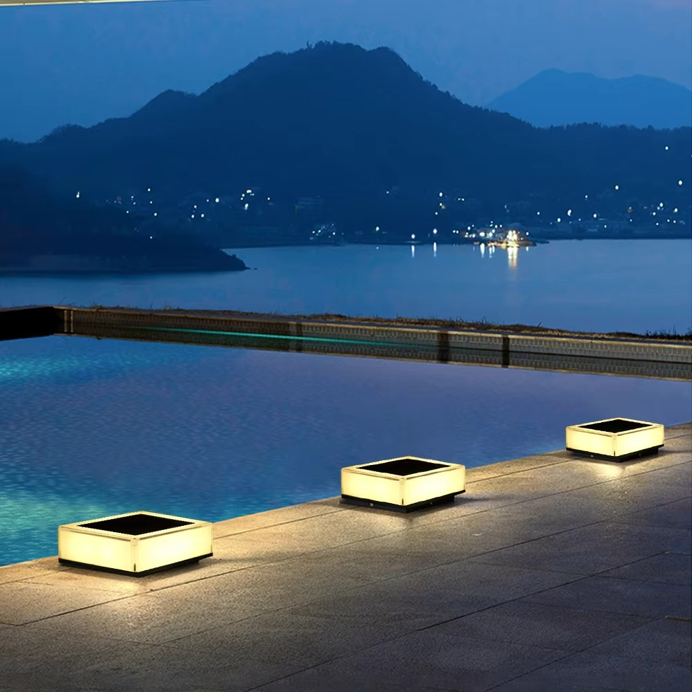 Flache LED-Solarlampe