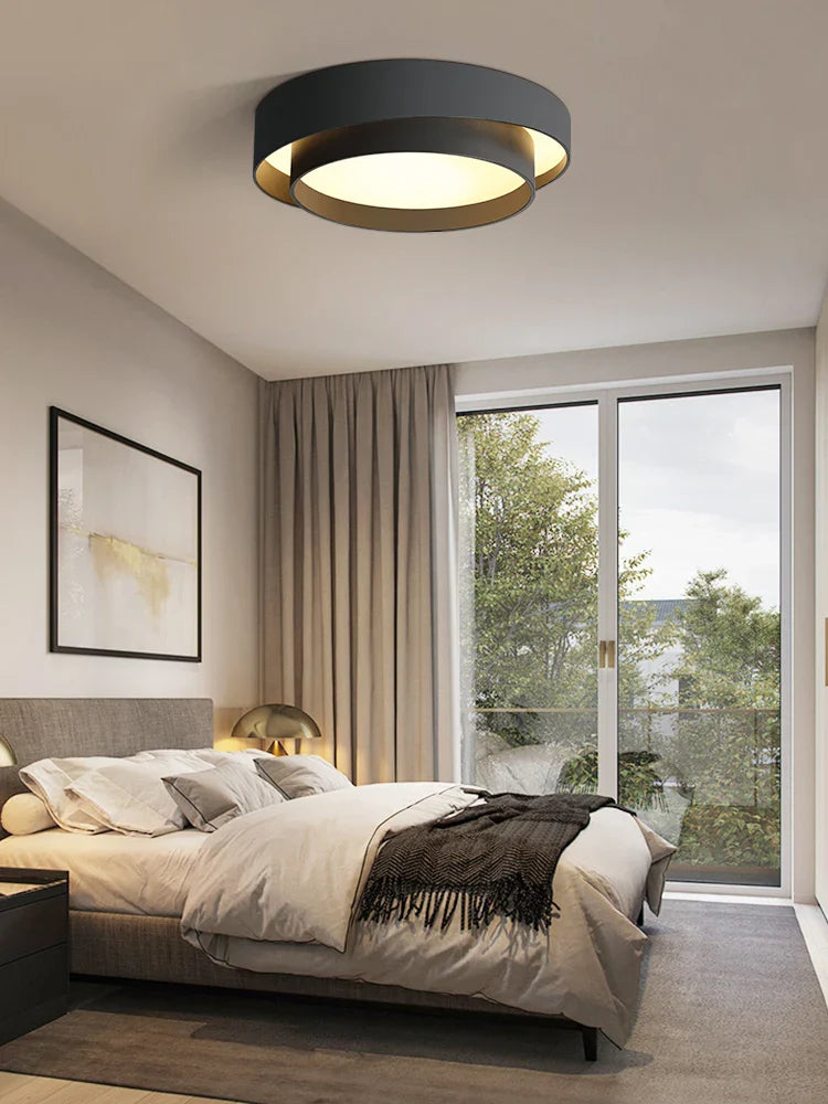 Minimalistische Deckenlampe im Skandi-Look
