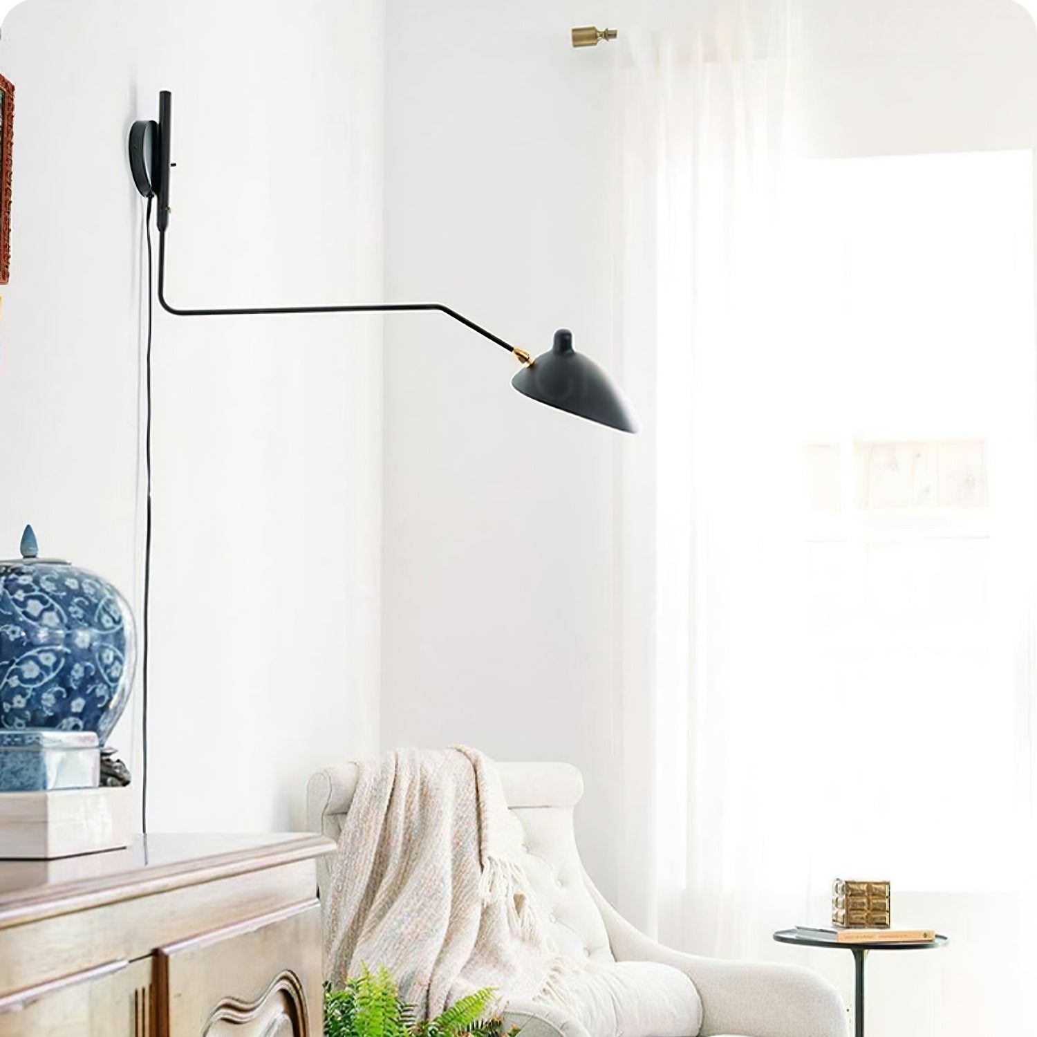 Minimalistische Verstellbare Wandleuchte mit Schwenkarm