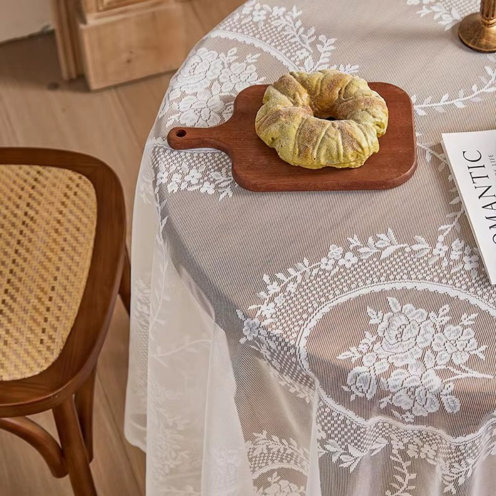 Transparente Spitzen-Tischdecke mit Rundem Blumen-Design