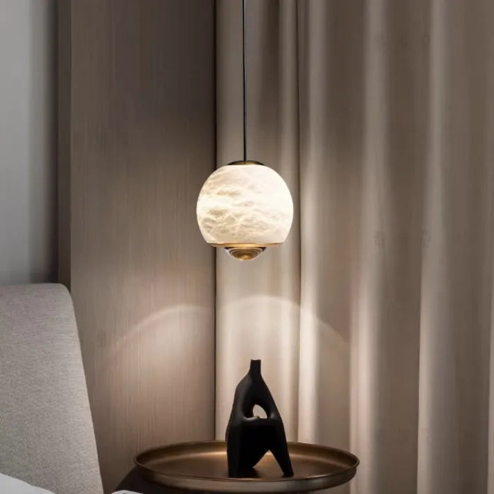 Pendelleuchte mit Marmor-Optik – Nordisch Inspirierte Kugel-Deckenlampe