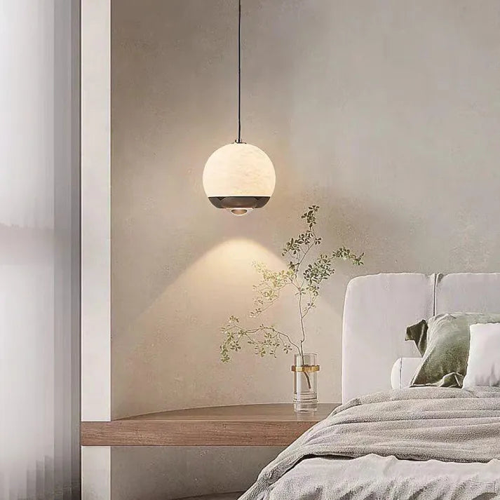 Pendelleuchte mit Marmor-Optik – Nordisch Inspirierte Kugel-Deckenlampe