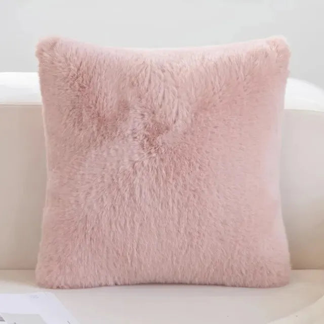 Dekorativer Kaninchenfell-Kissenbezug – Flauschig