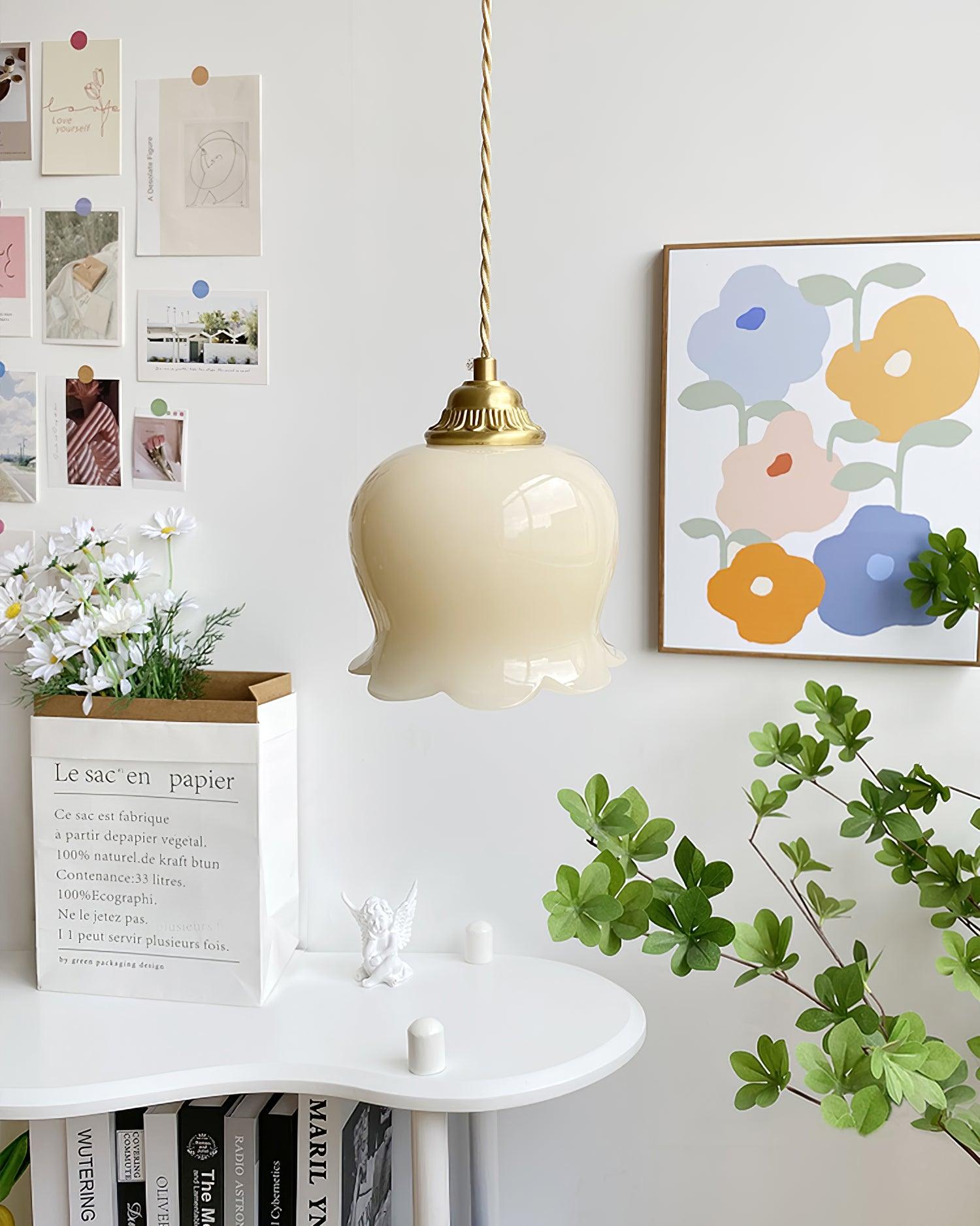 Blumenförmige Pendellampe – Sanftes Licht