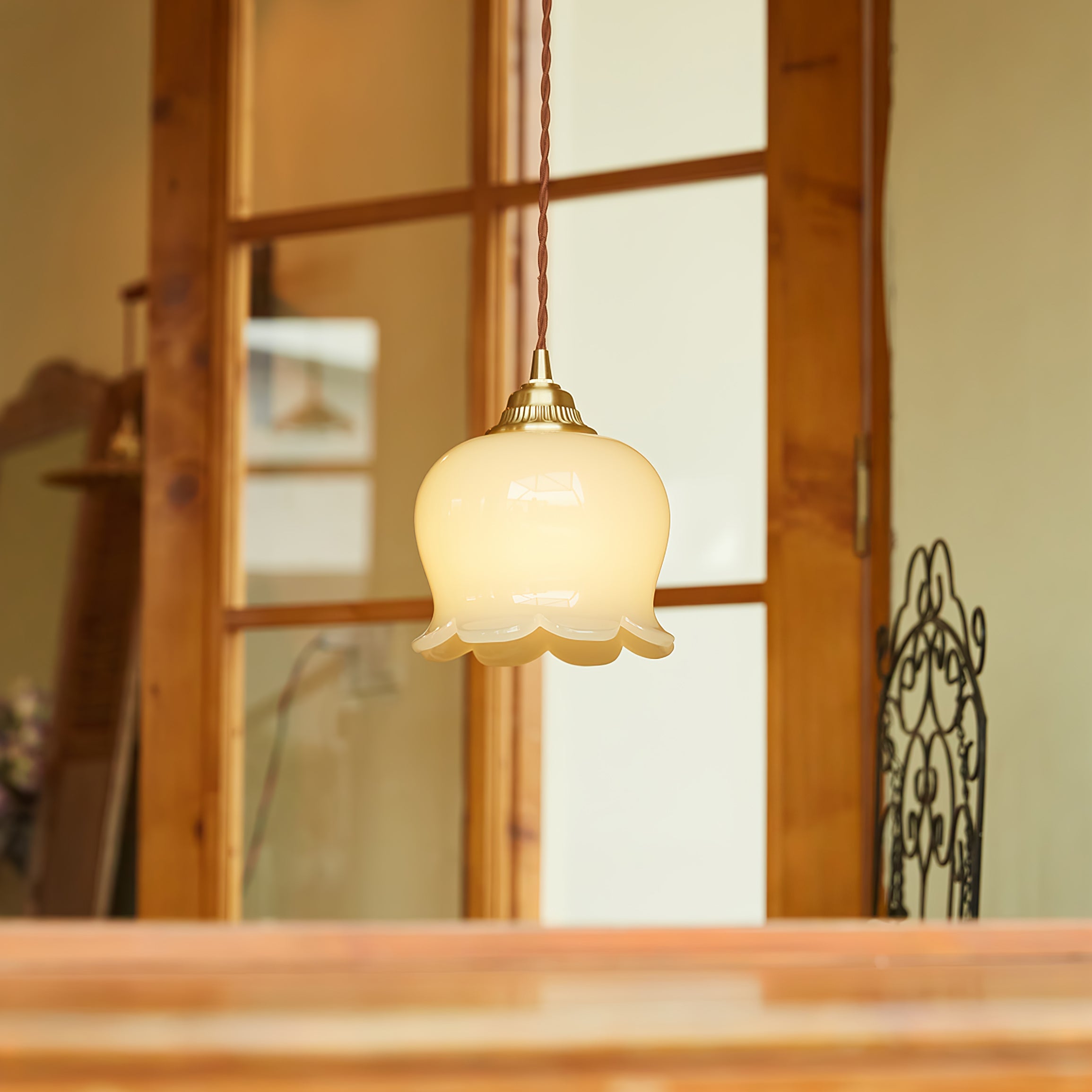 Blumenförmige Pendellampe – Sanftes Licht